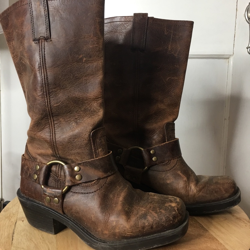 Western boot mid calf